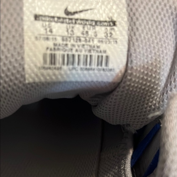 Nike BSB Men's Blue Athletic Shoes - Picture 7 of 9